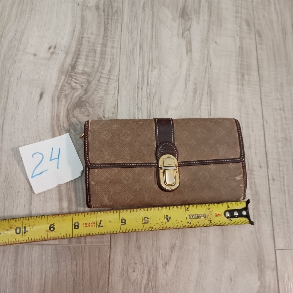 Louis Vuitton Monogram Mini Porte Feuille Sarah Long Bifold Wallet - Picture 14 of 15